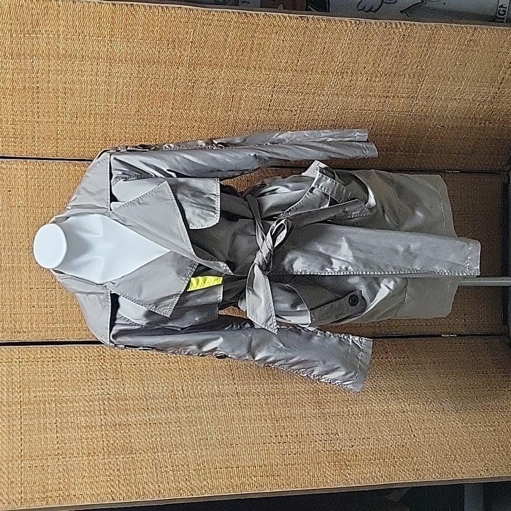 BCBGeneration lightweight trench coat rain coat SIZE M